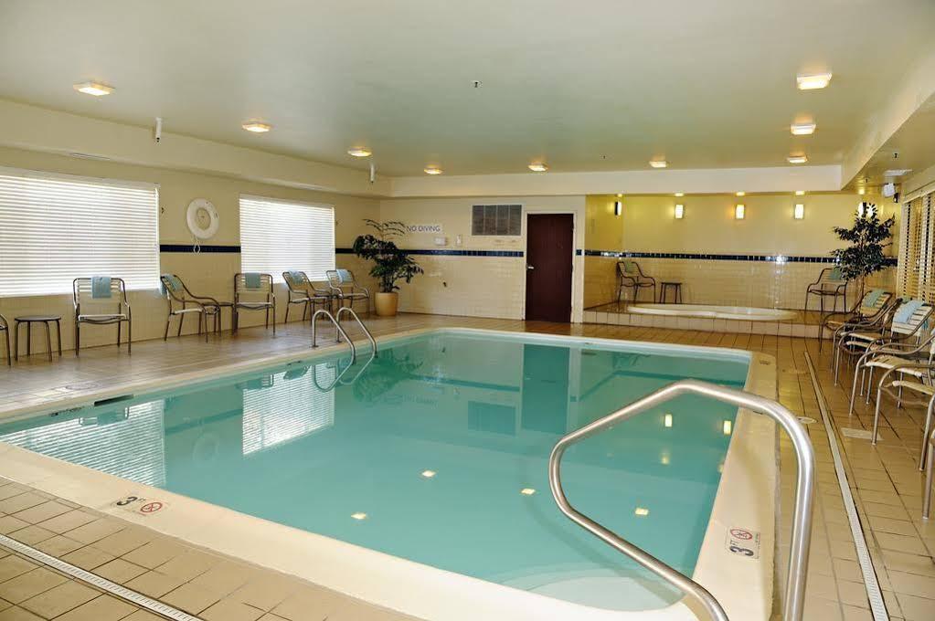 Fairfield Inn Richmond Chester Exterior photo