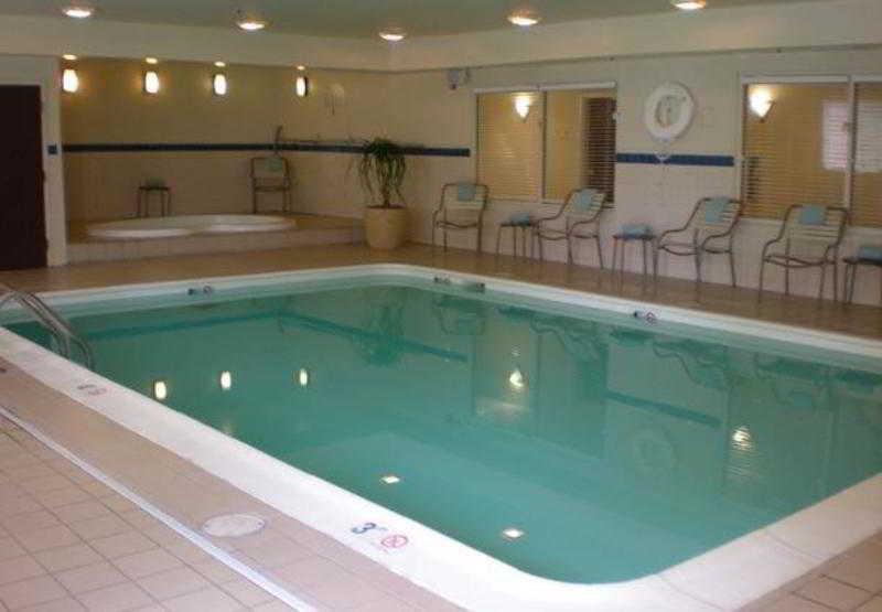 Fairfield Inn Richmond Chester Exterior photo
